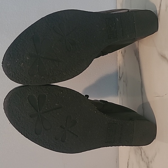 Eric Michael Lena Leather Black Brown Strappy Wedge Ankle Booties 7.5 Spain Chic - Picture 10 of 13